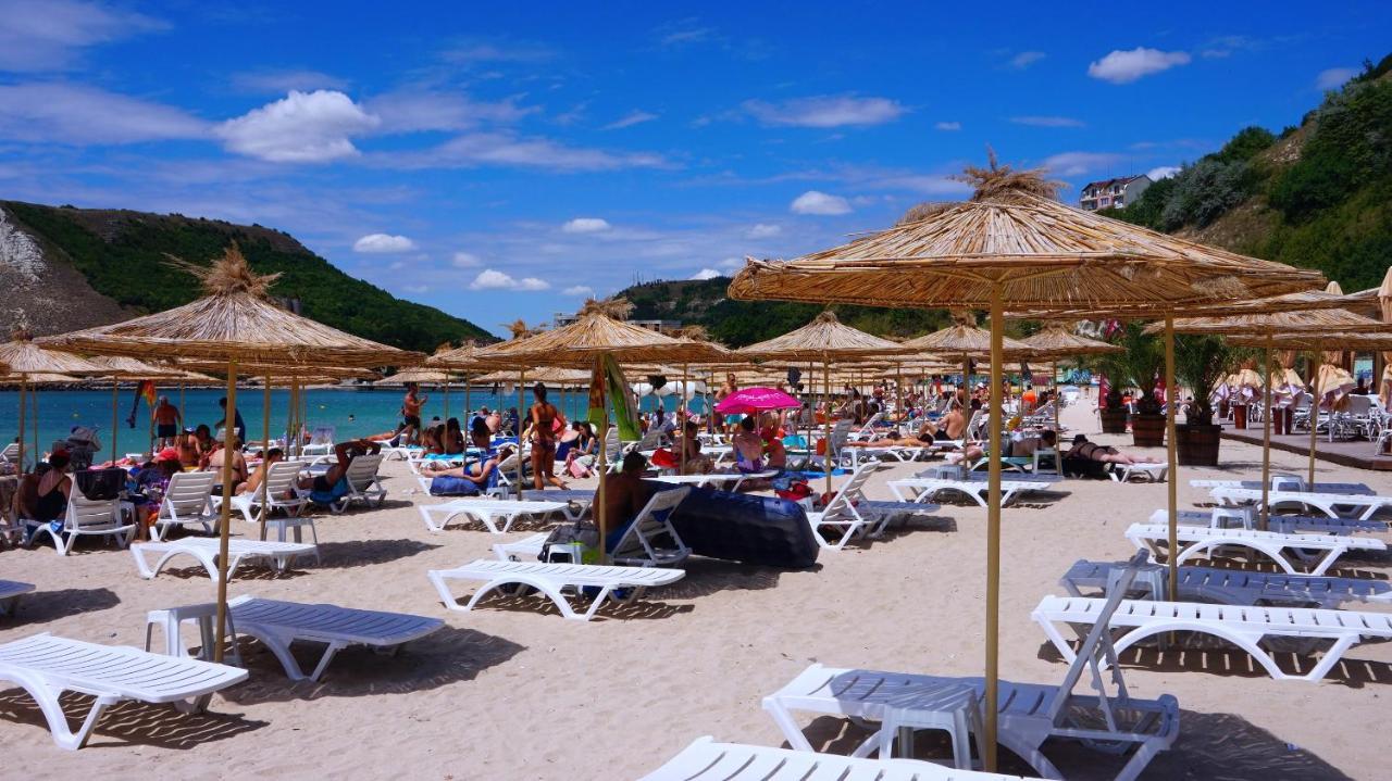 Вила Помело - Family Villa Pomelo Булгарево Екстериор снимка