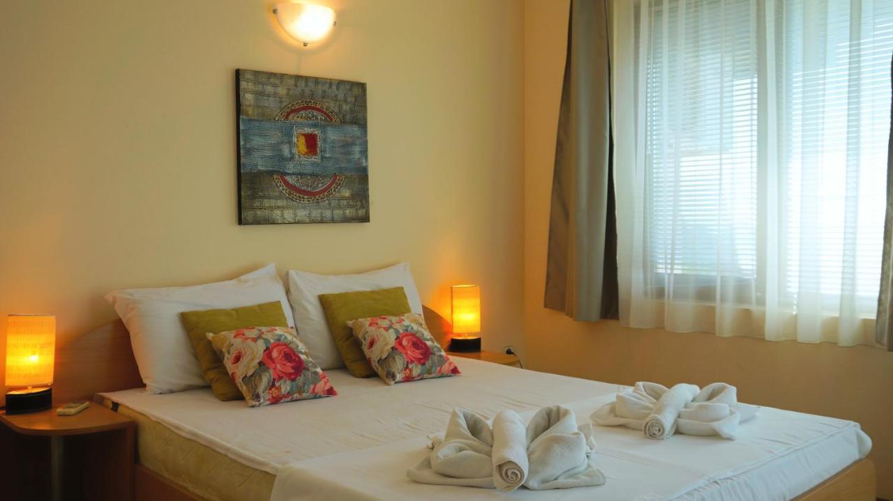 Вила Помело - Family Villa Pomelo Булгарево Екстериор снимка