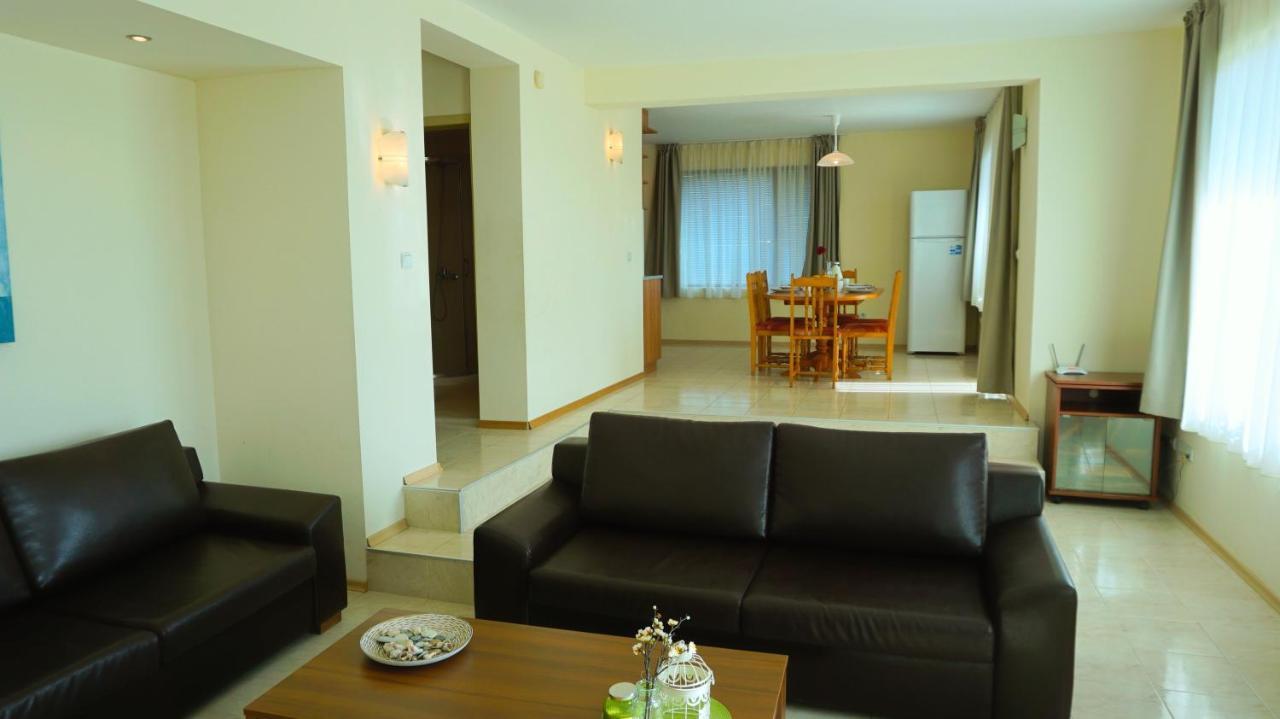 Вила Помело - Family Villa Pomelo Булгарево Екстериор снимка