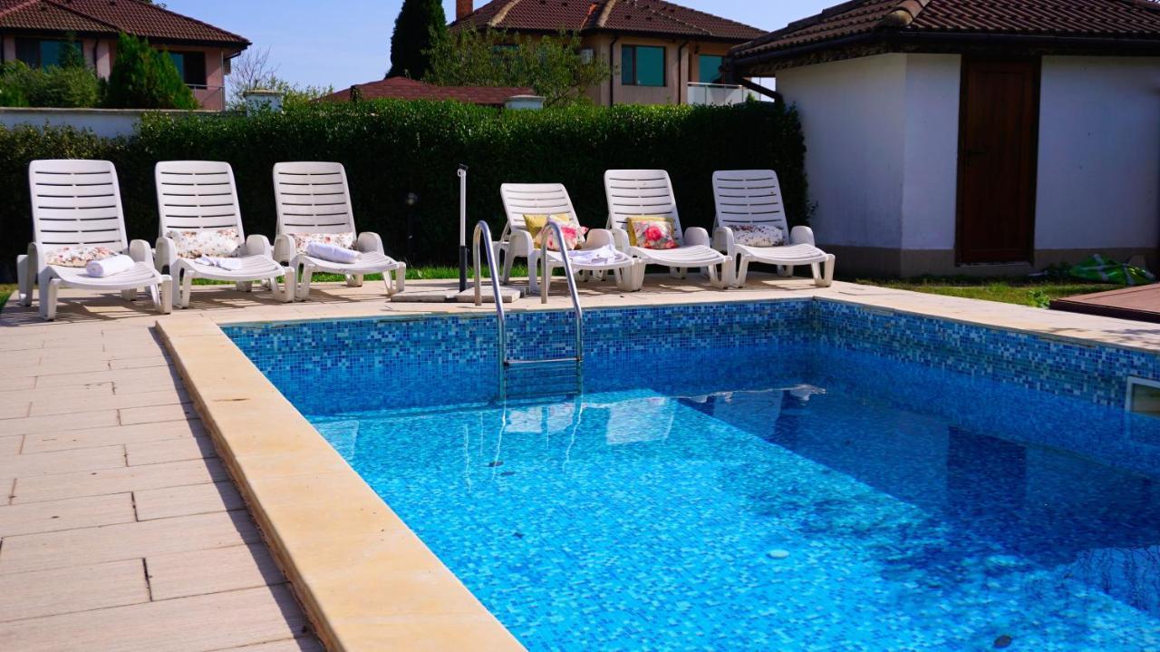 Вила Помело - Family Villa Pomelo Булгарево Екстериор снимка