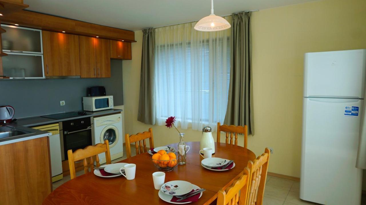 Вила Помело - Family Villa Pomelo Булгарево Екстериор снимка