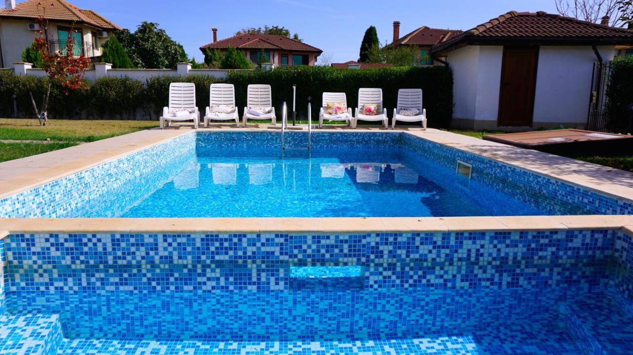 Вила Помело - Family Villa Pomelo Булгарево Екстериор снимка